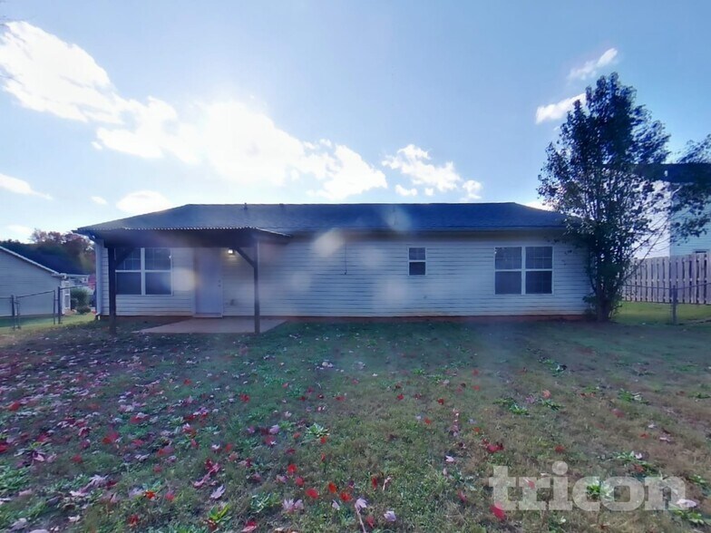 Building Photo - 265 Whistle Way