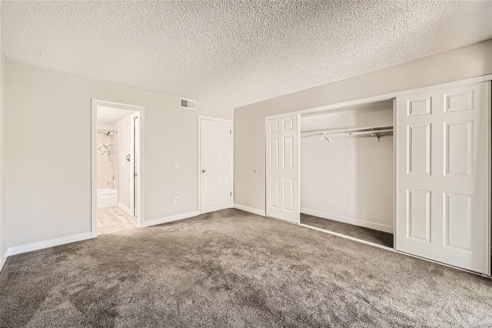 Building Photo - 6410 S Dayton St