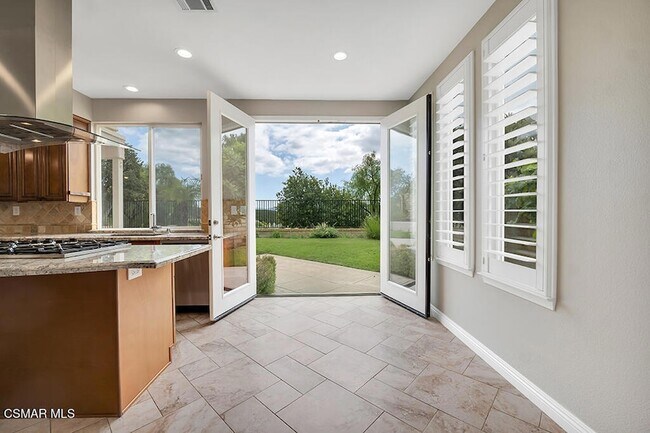 Building Photo - 6320 Ballantine Pl