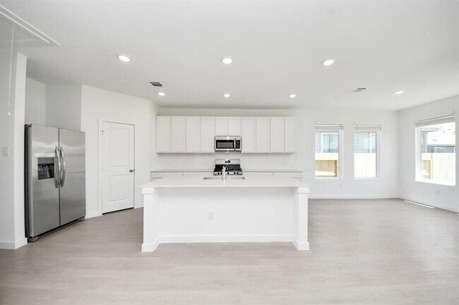 Building Photo - 10650 Ellerston Rd