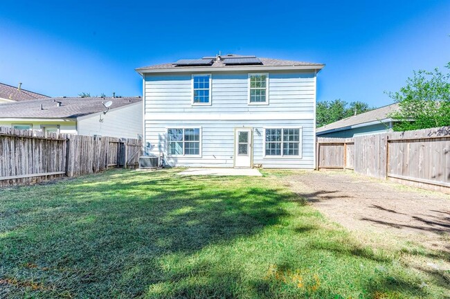 Building Photo - 11411 Log Cabin Ln