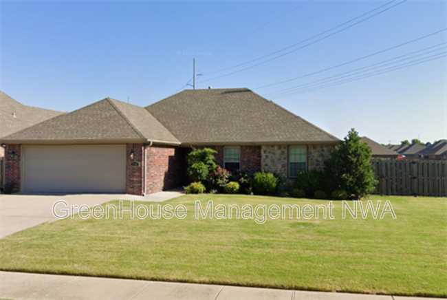 Primary Photo - 3704 SW Homestead Ave