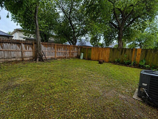 Building Photo - 11530 Springshire Dr