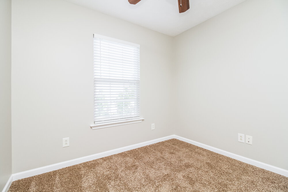 Building Photo - 129 Berele Shepsele Ln