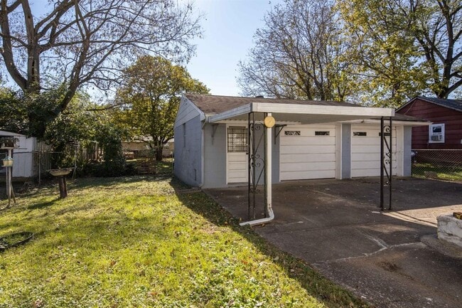 Building Photo - 1220 Hammond Ave