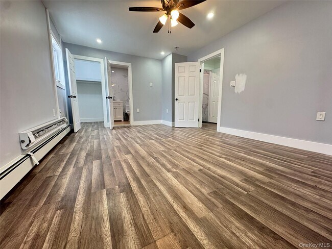 Building Photo - 4 Ashton Rd