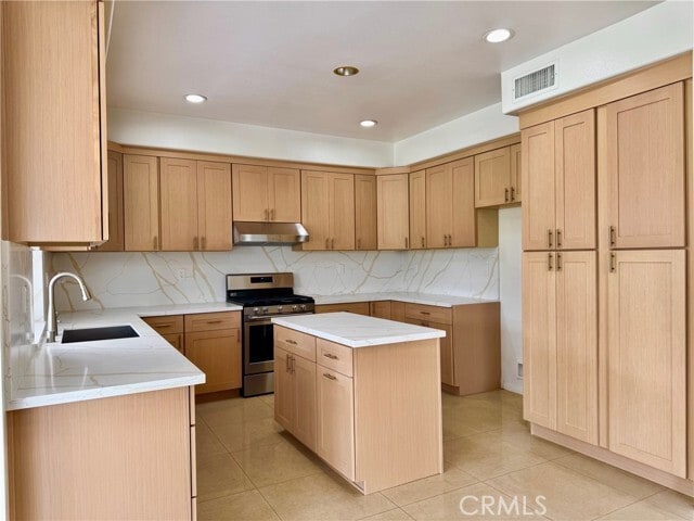 Building Photo - 8411 Sparton Ave