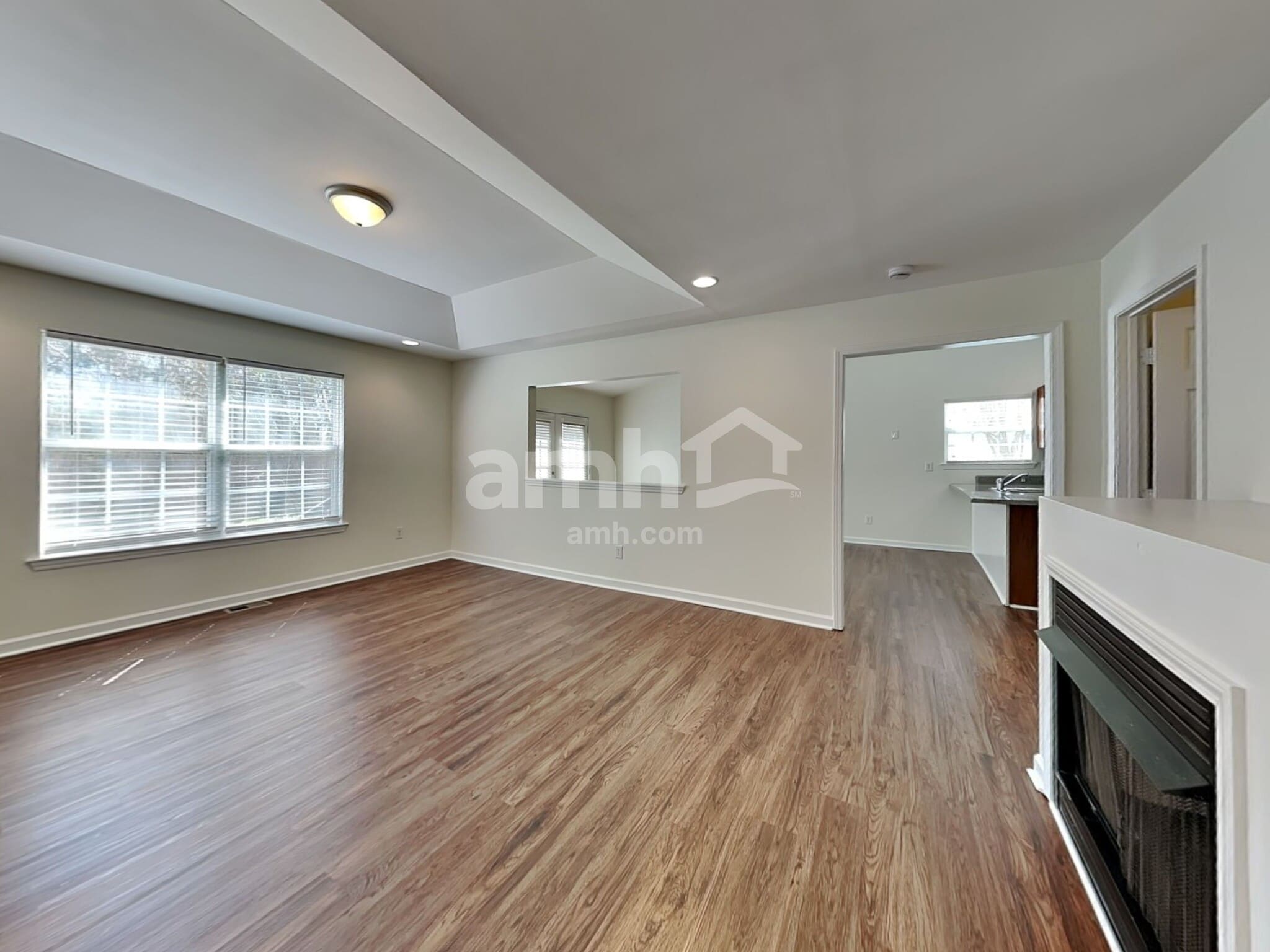 Building Photo - 108 River Watch Dr