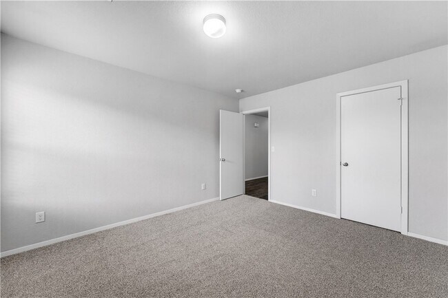 Building Photo - 225 W Marietta Way