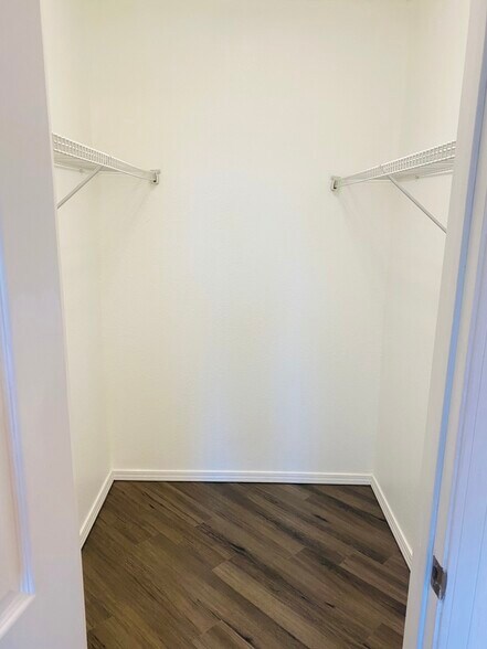 Building Photo - 1614 Pecan Chase Cir
