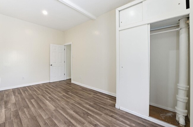 Building Photo - 176 Thorne St