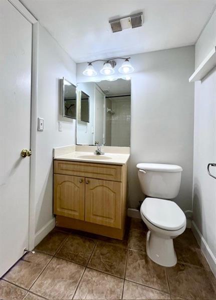 Building Photo - 5681 Riverside Dr