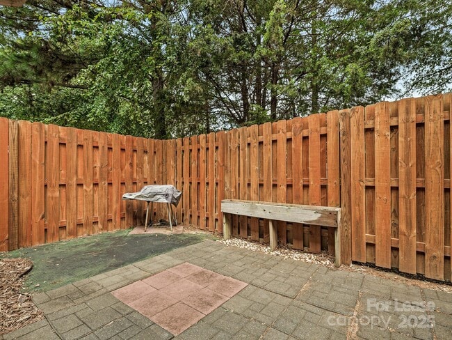 Building Photo - 2223 Cigar Ct
