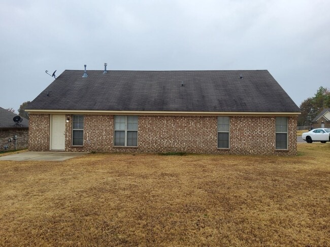 Building Photo - 8898 Rasco Hills Cove