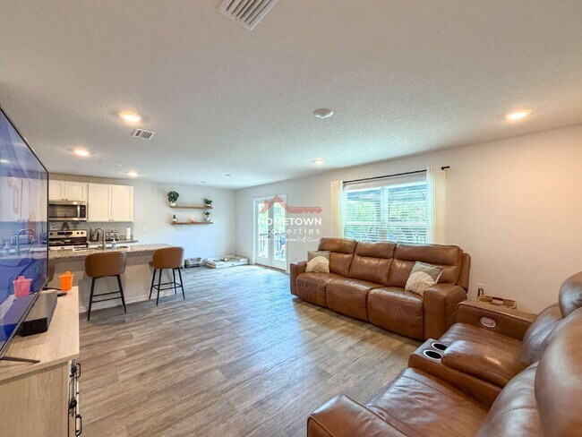 Building Photo - 5469 Merlin