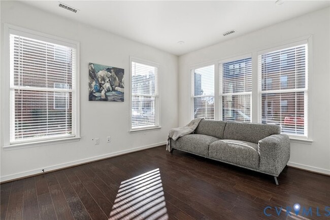 Building Photo - 5271 Old Main St