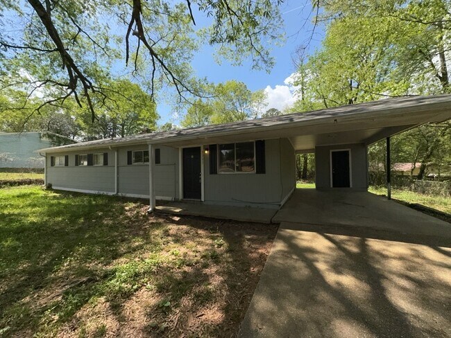 Building Photo - 3341 Suncrest Dr