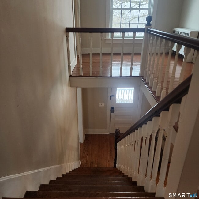 Building Photo - 88 Baker Ln