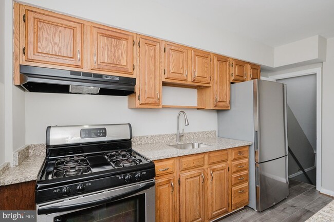 Building Photo - 72 Stemmers Run Rd