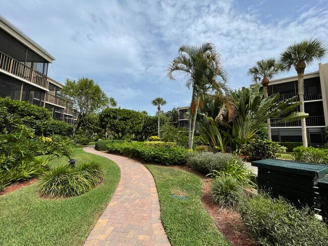 Building Photo - 3605 S Ocean Blvd