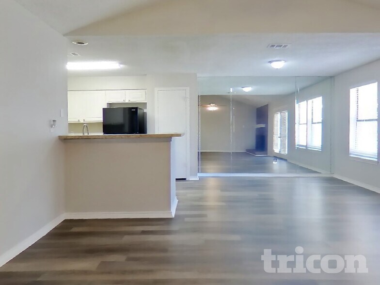 Building Photo - 2442 Antler Trail