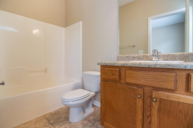 Building Photo - 2293 Del Carmel Way