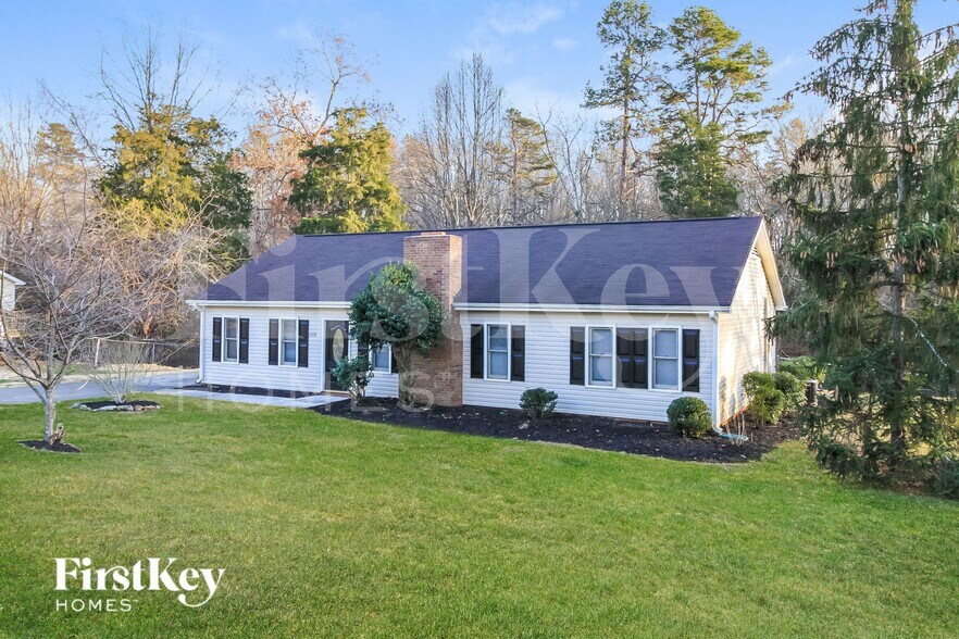 Building Photo - 2328 Pebble Creek Rd