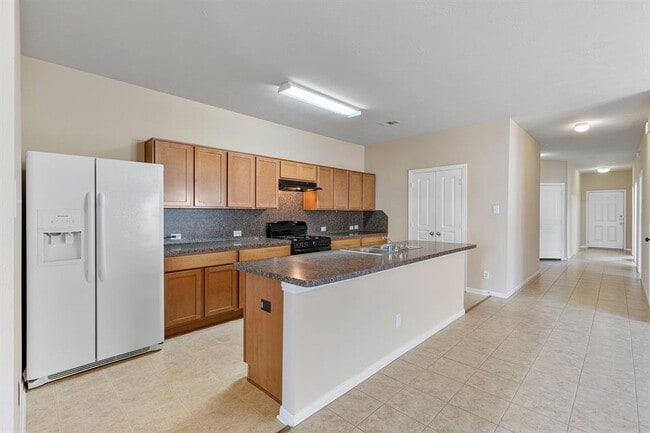 Building Photo - 10903 Woodwind Shadows Dr