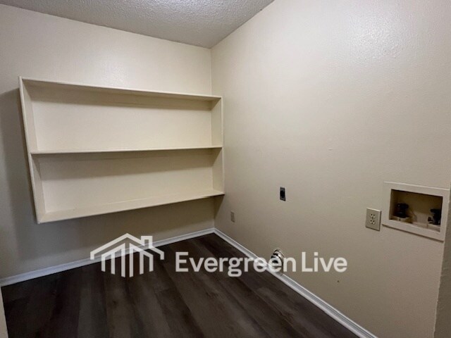 Building Photo - 106 Ayana Ct