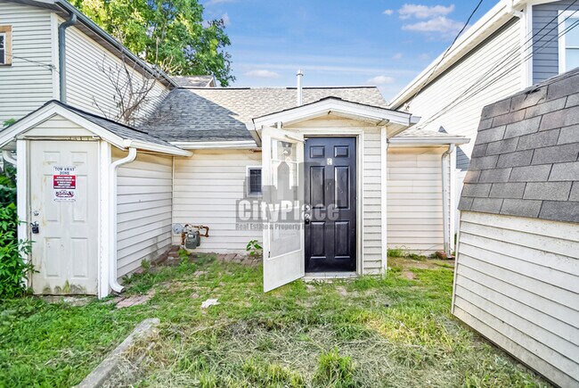 Building Photo - 318 Parkway Ave