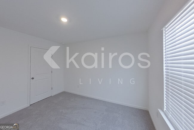 Building Photo - 212 Birch Ave