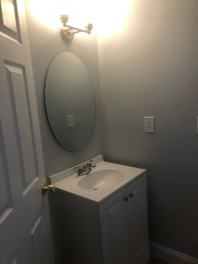 Building Photo - 1737 Park Ave