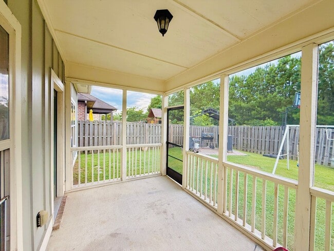 Building Photo - Black Creek Station – Just 8 Minutes from ...