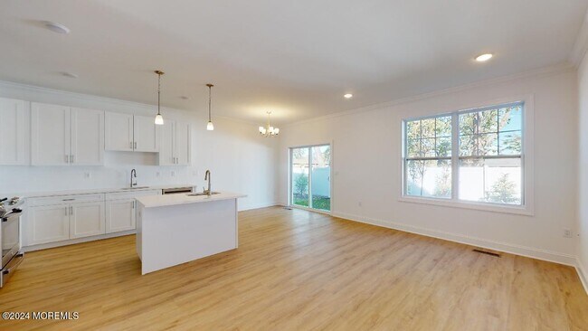 Building Photo - 221 Brighton Ave