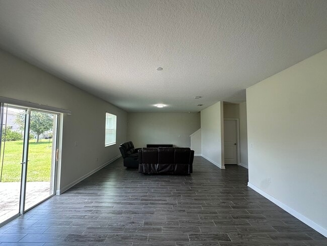 Building Photo - 1616 Oak Blossom Dr