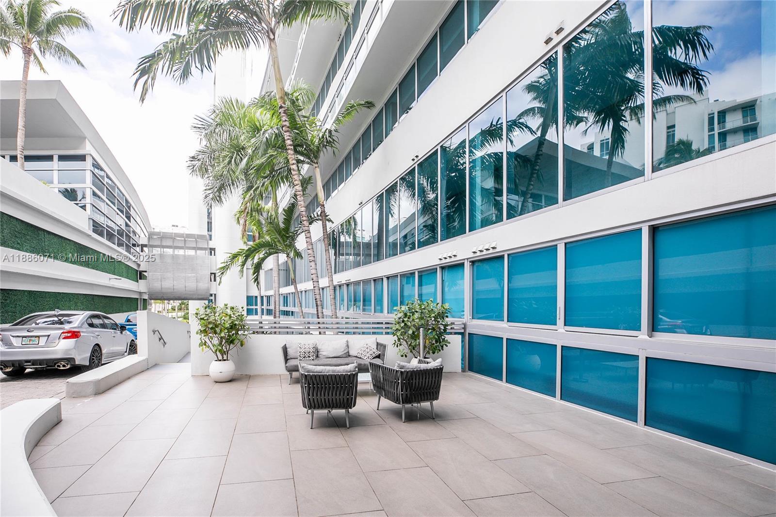 Building Photo - 2950 NE 188th St