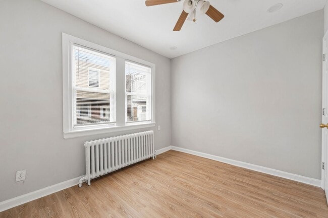Building Photo - ???UPDATED 3 BEDROOMS AND 1BATH HOME WITH ...