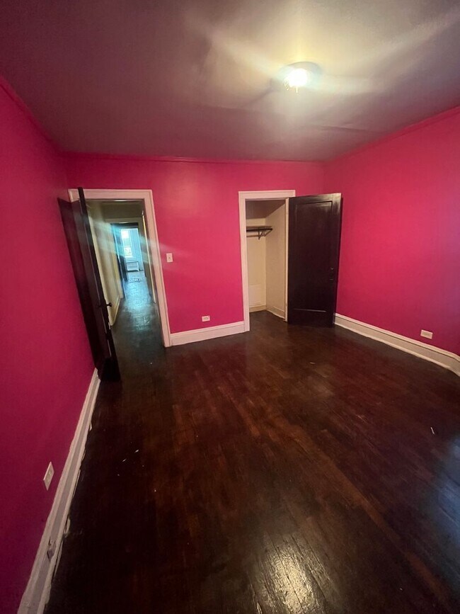 Building Photo - 7346 S Phillips Ave