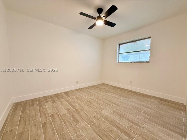 Building Photo - 2201 N 54th Ave