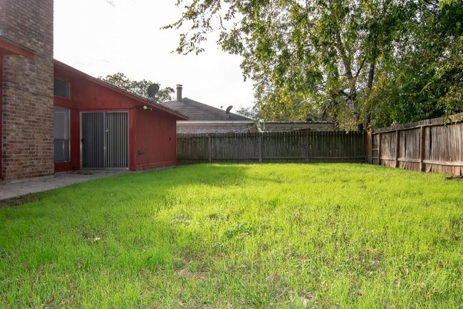 Building Photo - 12110 Swan Creek Dr