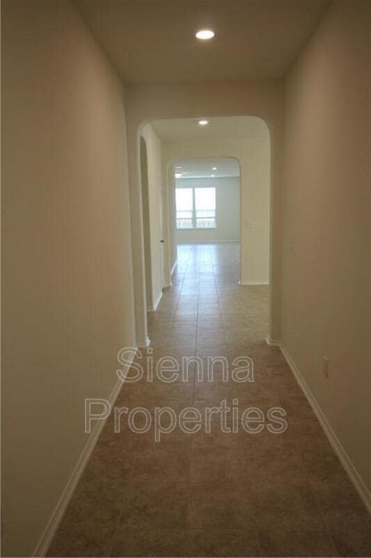 Building Photo - 7200 Altidore Dr