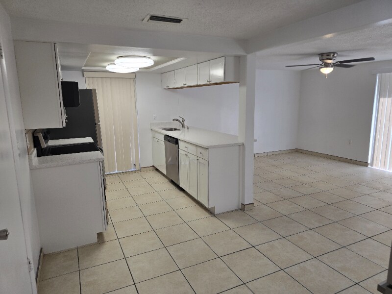 Building Photo - 6900 Amarillo St