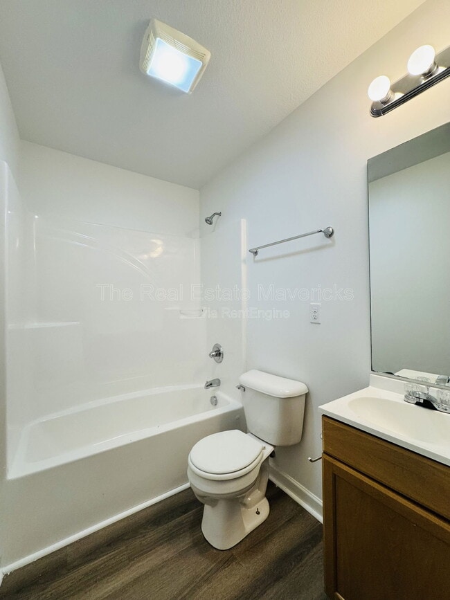 Building Photo - 4607 Kirkland Ave