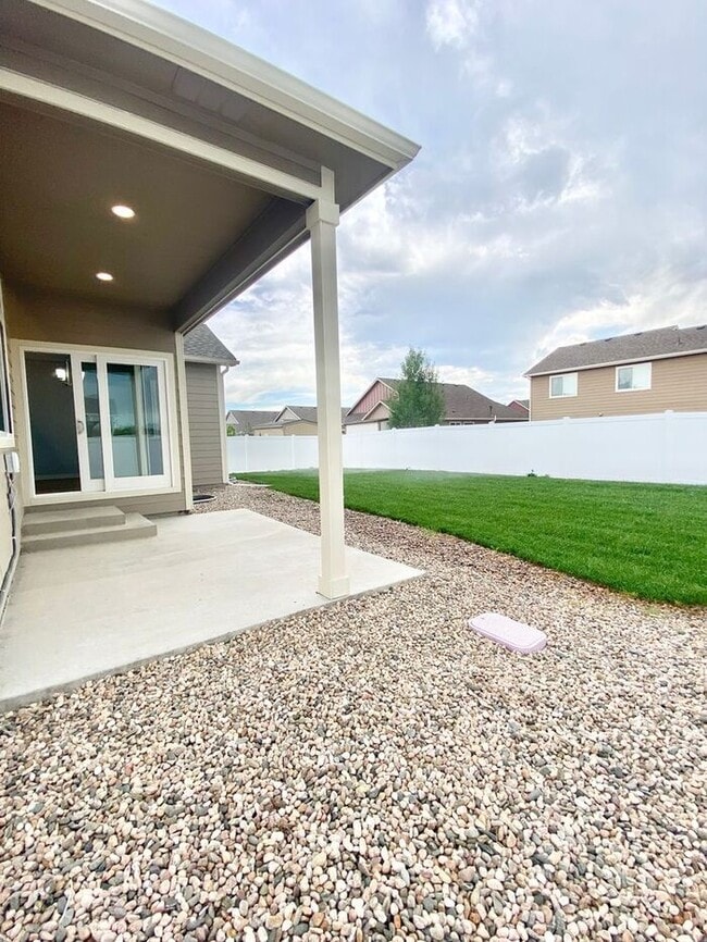 Building Photo - Ranch Style Home Near I-25