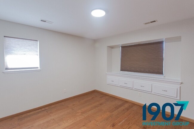 Building Photo - 120 Platt Ln