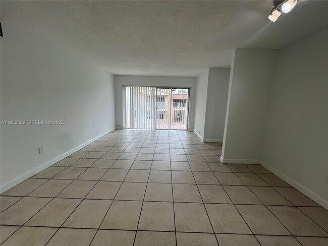 Building Photo - 4660 NW 79th Ave