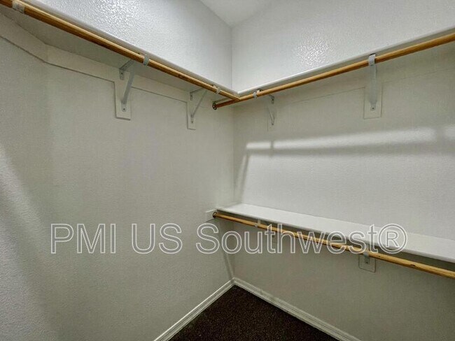 Building Photo - 2259 E Robby