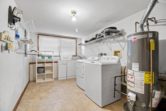 Building Photo - 308 Orchard Ln