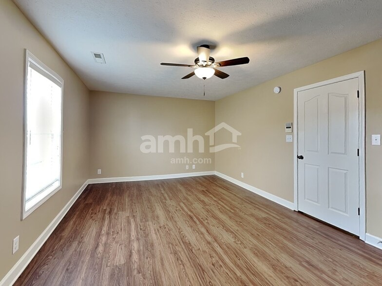 Building Photo - 1116 Chinook Cir