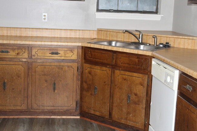 Building Photo - Heart of Evans Ranch Home